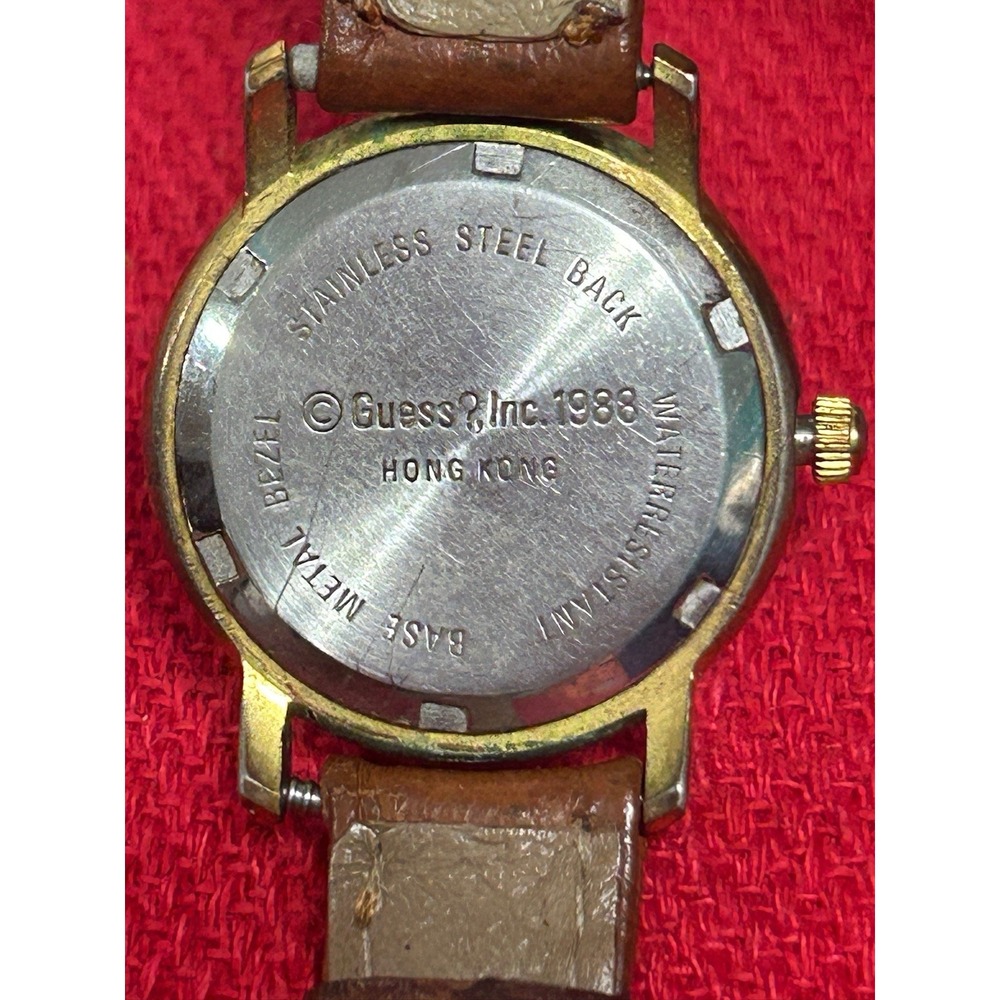 Guess Inc 1988 Womens Watch Gold Tone Hong Kong Made New Battery - Picture 14 of 16